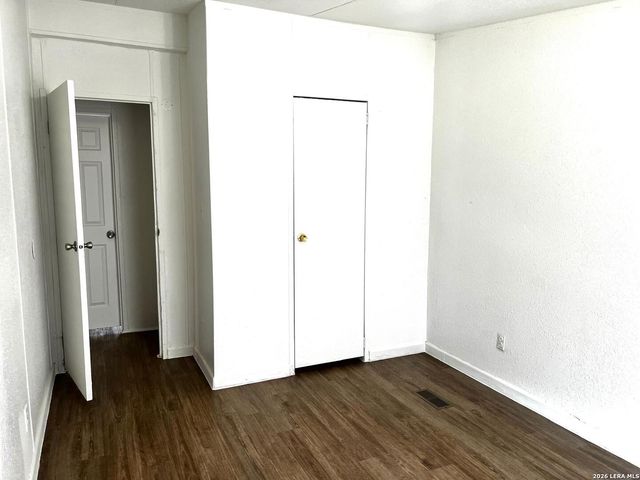 69 D STREET, San Antonio, TX 78109