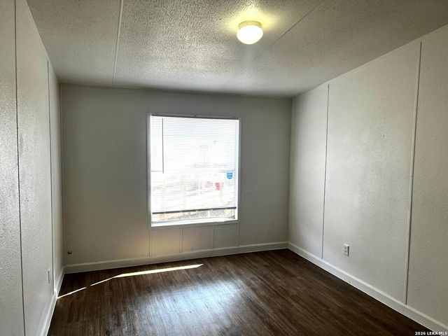 69 D STREET, San Antonio, TX 78109