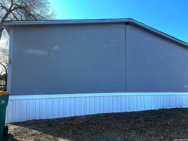 69 D STREET, San Antonio, TX 78109