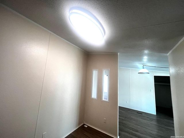 69 D STREET, San Antonio, TX 78109