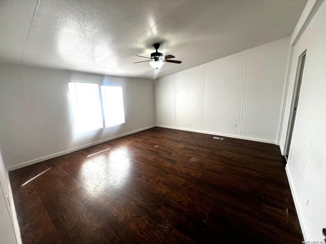 69 D STREET, San Antonio, TX 78109