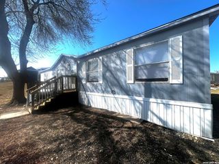 69 D STREET, San Antonio, TX 78109