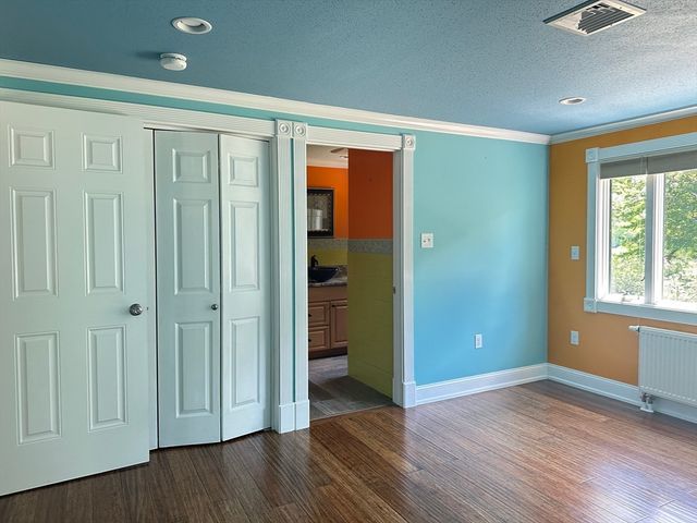 36 Crescent Dr, Ludlow, MA 01056