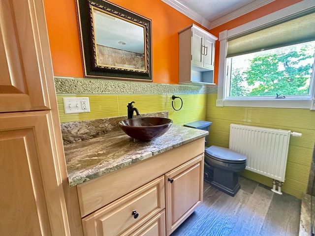 36 Crescent Dr, Ludlow, MA 01056