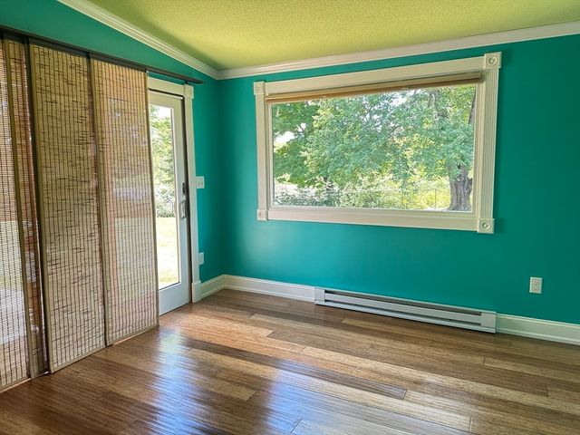 36 Crescent Dr, Ludlow, MA 01056