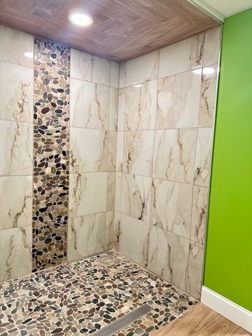 36 Crescent Dr, Ludlow, MA 01056