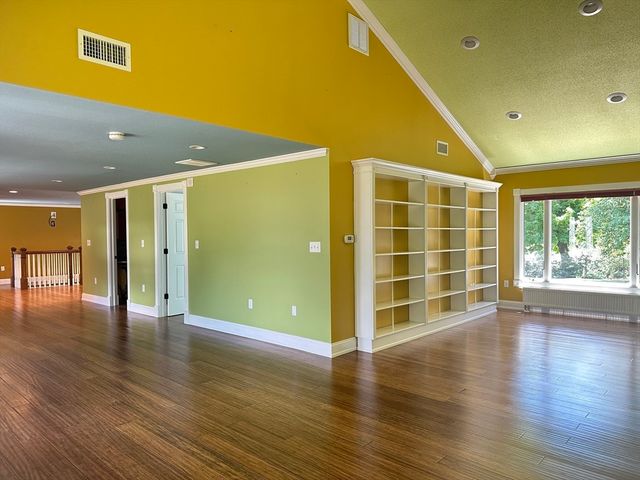 36 Crescent Dr, Ludlow, MA 01056