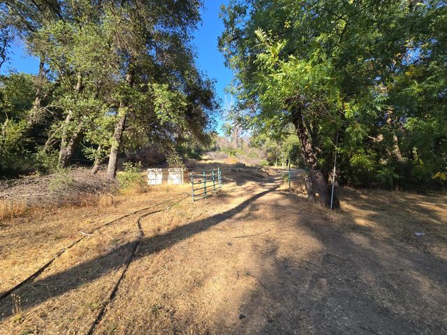 804 Craig Access Rd, Feather Falls, CA 95940