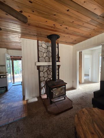 804 Craig Access Rd, Feather Falls, CA 95940