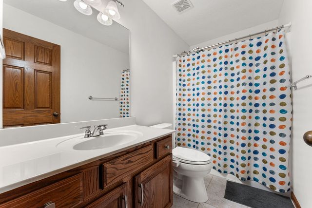 2929 Emerald Drive, Davenport, IA 52804