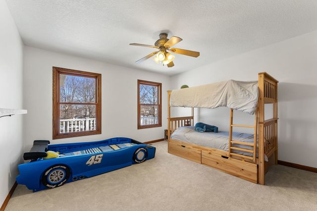 2929 Emerald Drive, Davenport, IA 52804