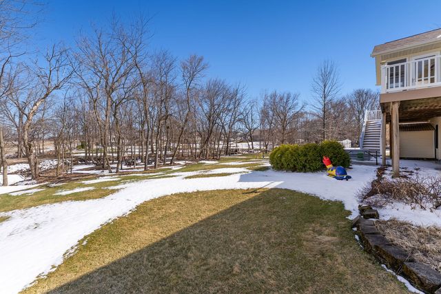 2929 Emerald Drive, Davenport, IA 52804