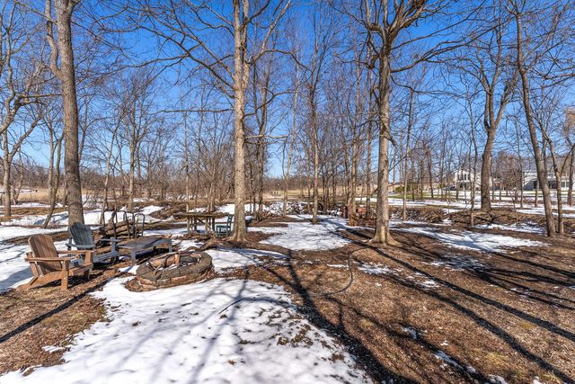 2929 Emerald Drive, Davenport, IA 52804