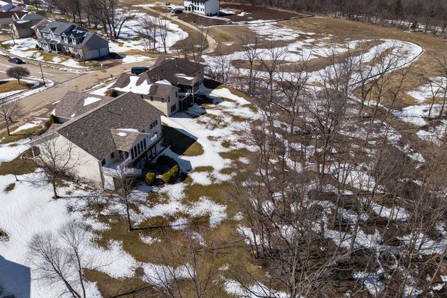 2929 Emerald Drive, Davenport, IA 52804