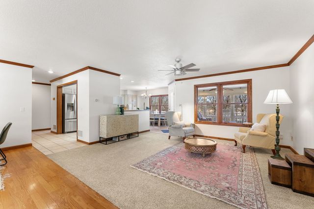 2929 Emerald Drive, Davenport, IA 52804