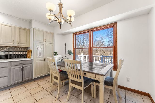 2929 Emerald Drive, Davenport, IA 52804