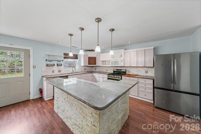 2902 Royal Fern Lane, Charlotte, NC 28215