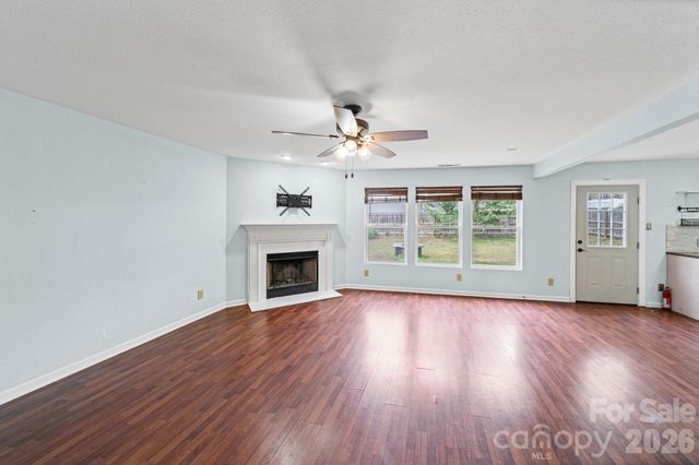 2902 Royal Fern Lane, Charlotte, NC 28215