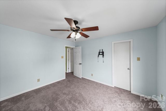 2902 Royal Fern Lane, Charlotte, NC 28215