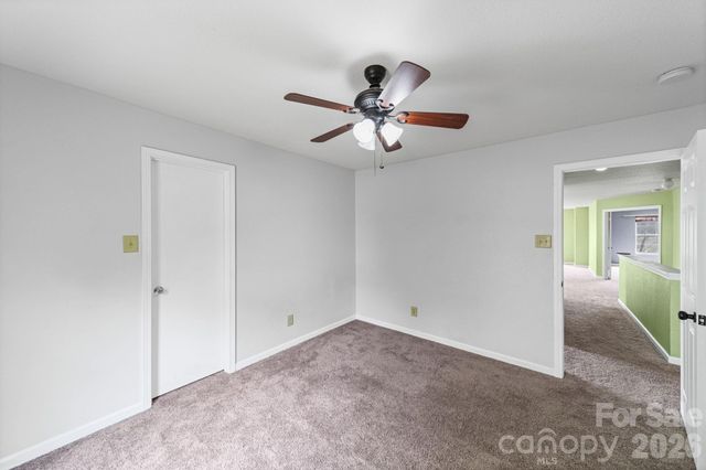 2902 Royal Fern Lane, Charlotte, NC 28215