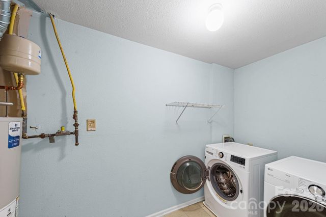 2902 Royal Fern Lane, Charlotte, NC 28215