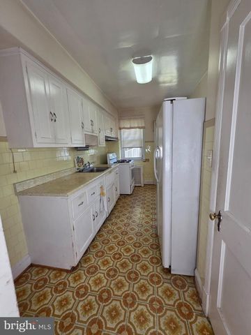 2922 HARVIEW, Baltimore, MD 21234