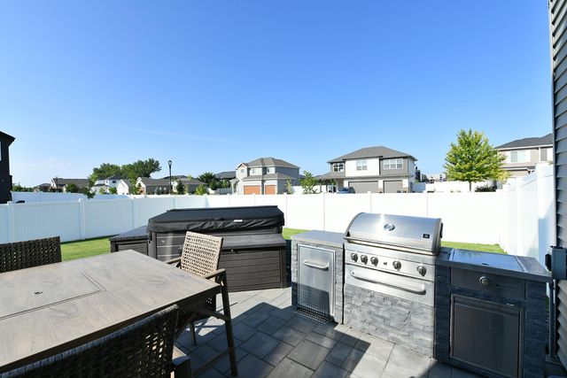 5494 Tanner Avenue S, Fargo, ND 58104