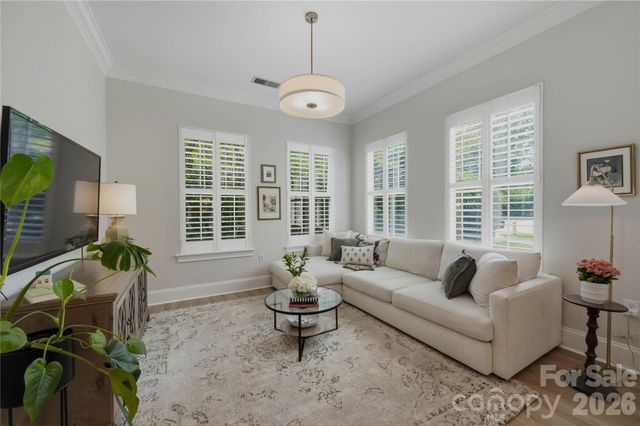 2946 Selwyn Avenue 112, Charlotte, NC 28209