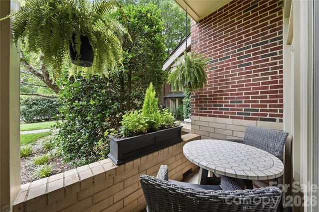 2946 Selwyn Avenue 112, Charlotte, NC 28209