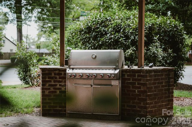 2946 Selwyn Avenue 112, Charlotte, NC 28209