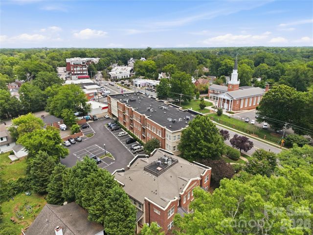 2946 Selwyn Avenue 112, Charlotte, NC 28209