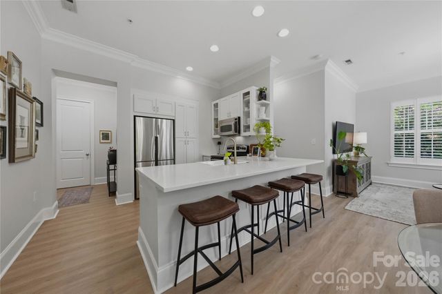 2946 Selwyn Avenue 112, Charlotte, NC 28209