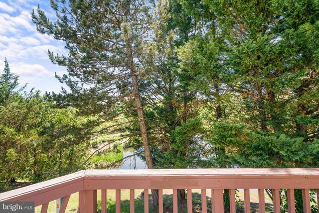 7034 ROGUE FOREST LN, Gainesville, VA 20155
