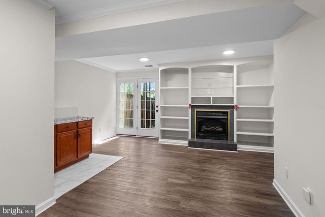 7034 ROGUE FOREST LN, Gainesville, VA 20155