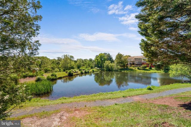 7034 ROGUE FOREST LN, Gainesville, VA 20155