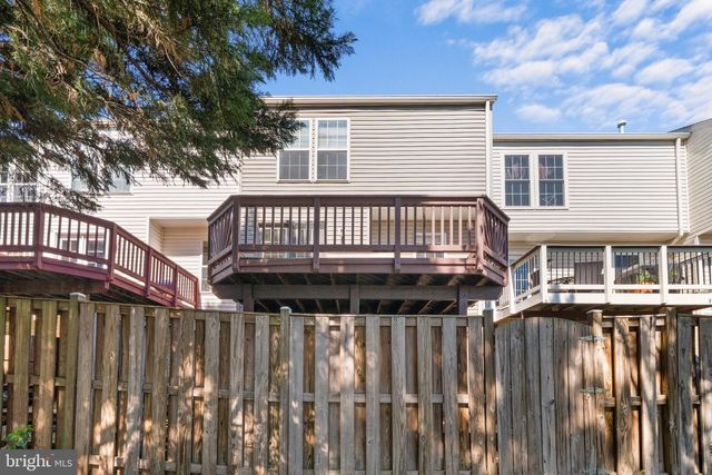 7034 ROGUE FOREST LN, Gainesville, VA 20155