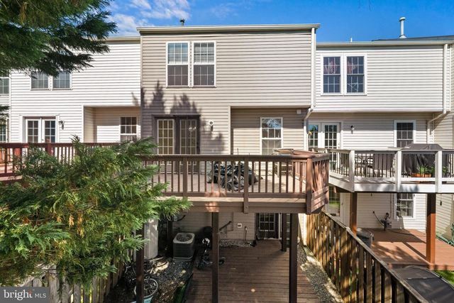 7034 ROGUE FOREST LN, Gainesville, VA 20155