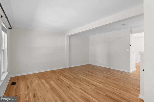 7034 ROGUE FOREST LN, Gainesville, VA 20155