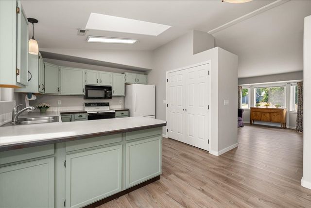 12512 W 11th Ave, Airway Heights, WA 99001