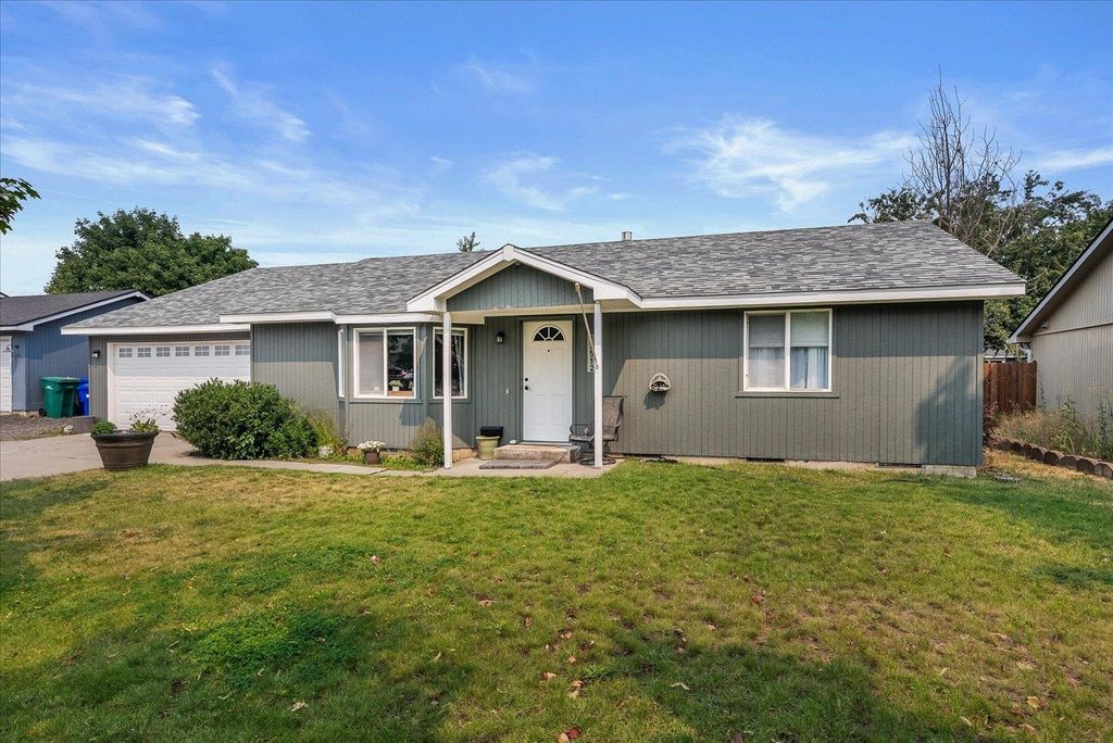 12512 W 11th Ave, Airway Heights, WA 99001 photo 2