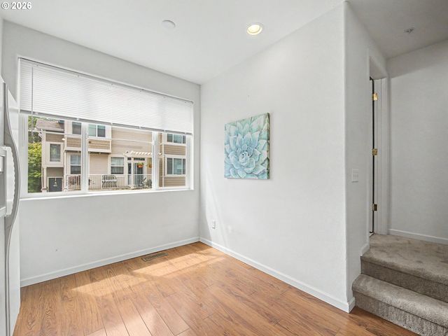 14176 Sw BARROWS Rd 3, Portland, OR 97223