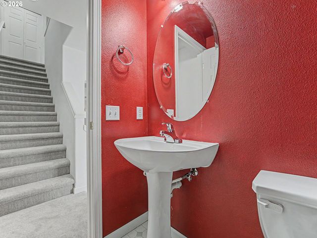 14176 Sw BARROWS Rd 3, Portland, OR 97223