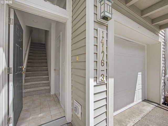 14176 Sw BARROWS Rd 3, Portland, OR 97223