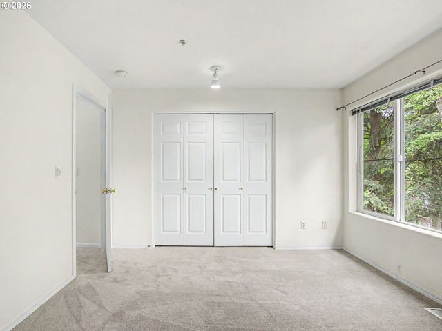 14176 Sw BARROWS Rd 3, Portland, OR 97223