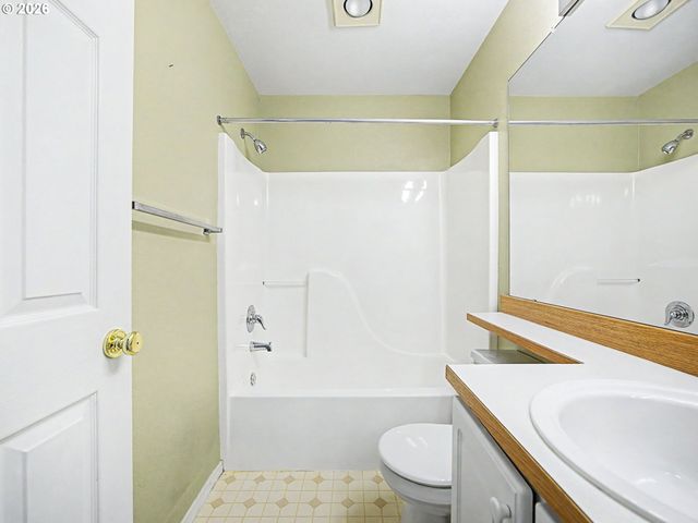 14176 Sw BARROWS Rd 3, Portland, OR 97223