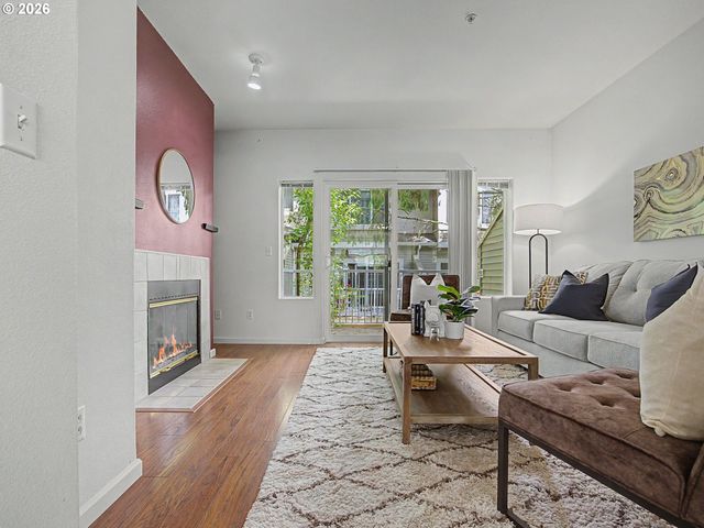 14176 Sw BARROWS Rd 3, Portland, OR 97223