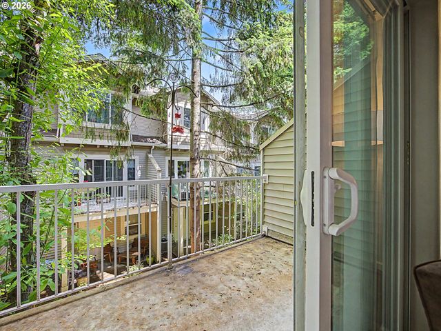 14176 Sw BARROWS Rd 3, Portland, OR 97223