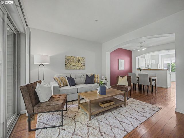 14176 Sw BARROWS Rd 3, Portland, OR 97223