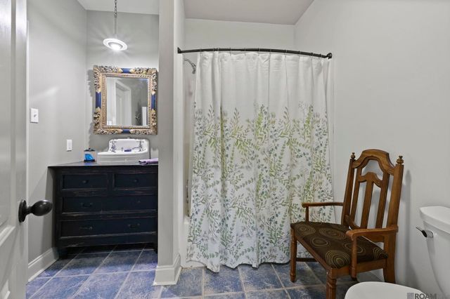 3231 Woodland Ridge Blvd, Baton Rouge, LA 70817