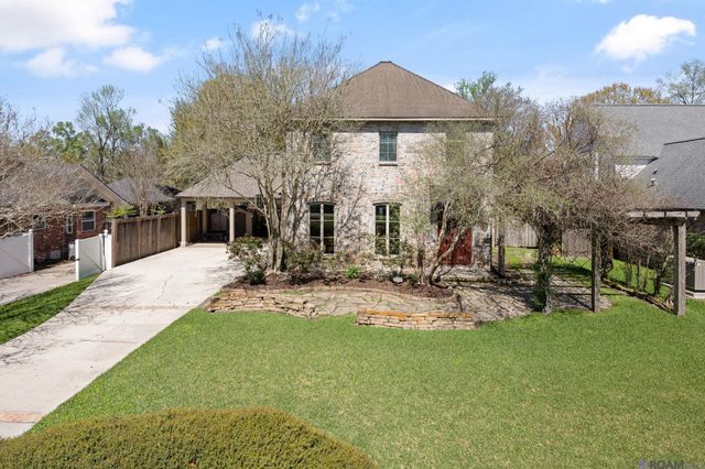 3231 Woodland Ridge Blvd, Baton Rouge, LA 70817